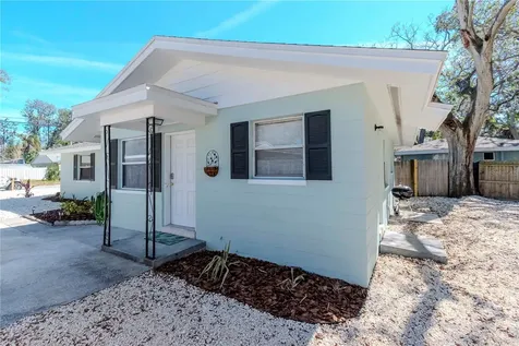 1332/1334 Tioga Avenue Clearwater FL 33756