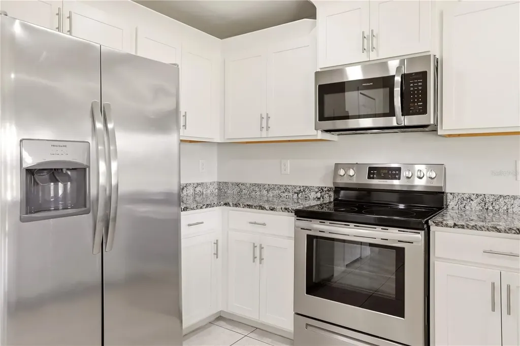 1317 NE 2nd Avenue Cape Coral FL 33909