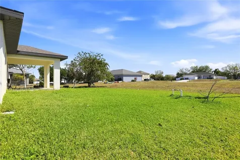 1317 NE 2nd Avenue Cape Coral FL 33909