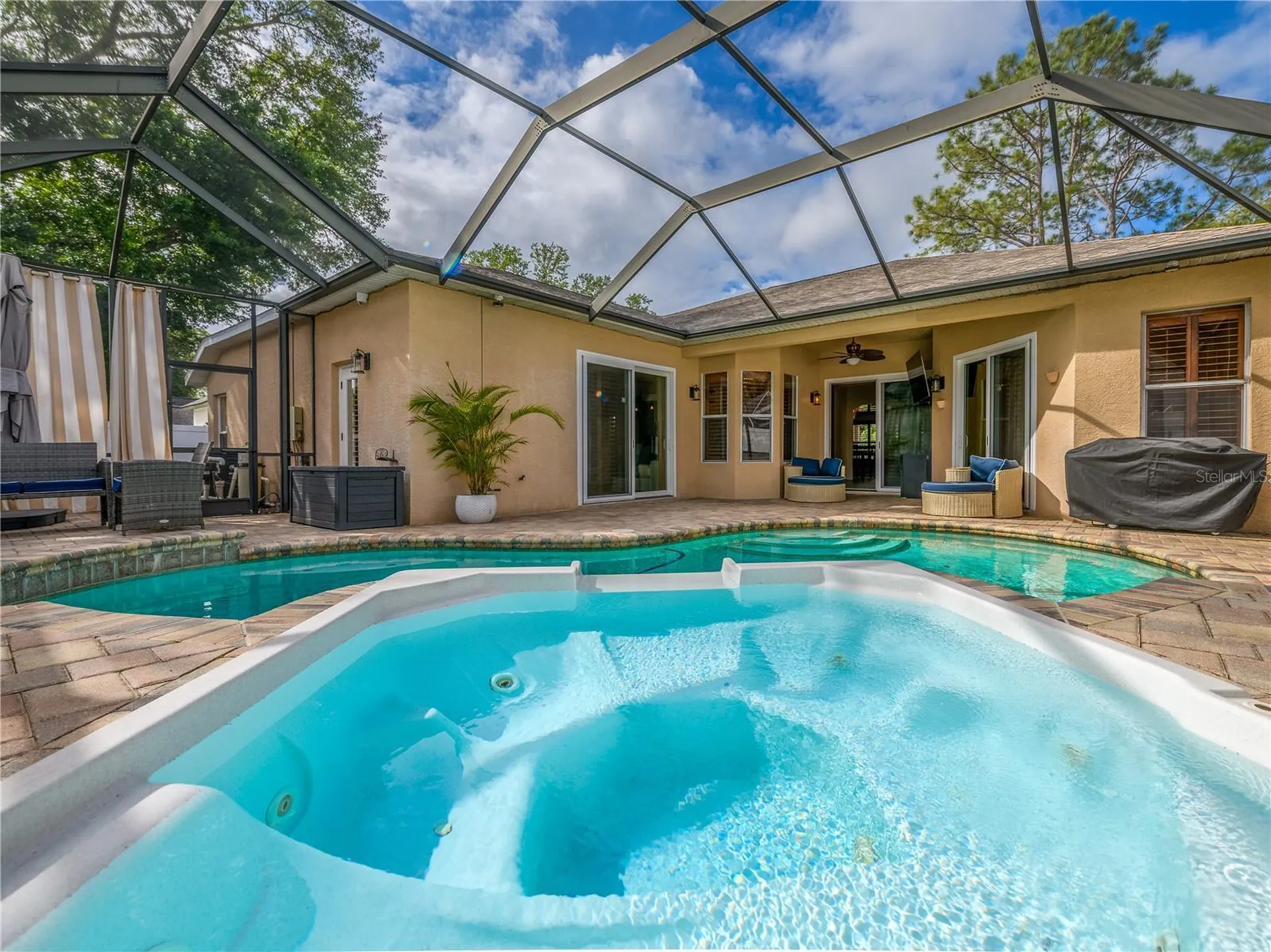 7218 Yardley Way Tampa FL 33647
