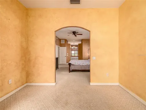 7218 Yardley Way Tampa FL 33647