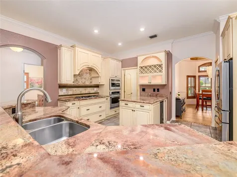 7218 Yardley Way Tampa FL 33647