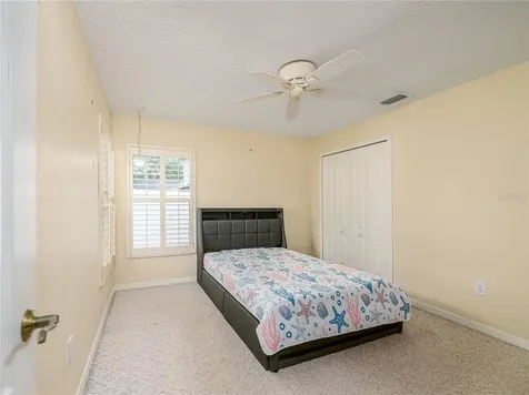 7218 Yardley Way Tampa FL 33647