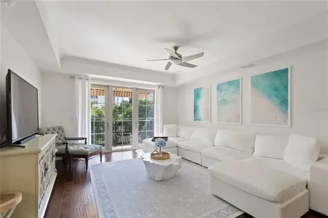 300 Beach Drive NE St Petersburg FL 33701