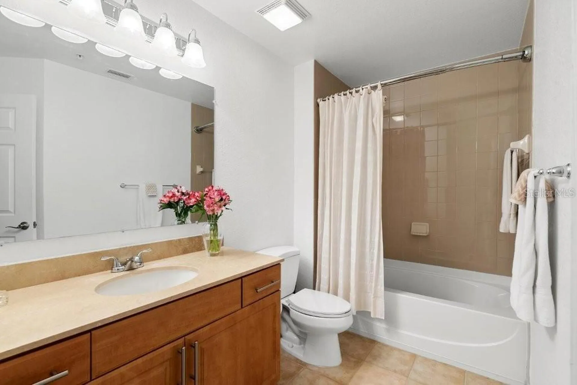 1064 N Tamiami Trail Sarasota FL 34236