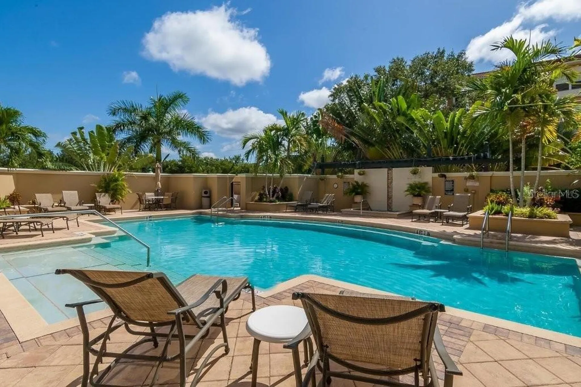 1064 N Tamiami Trail Sarasota FL 34236