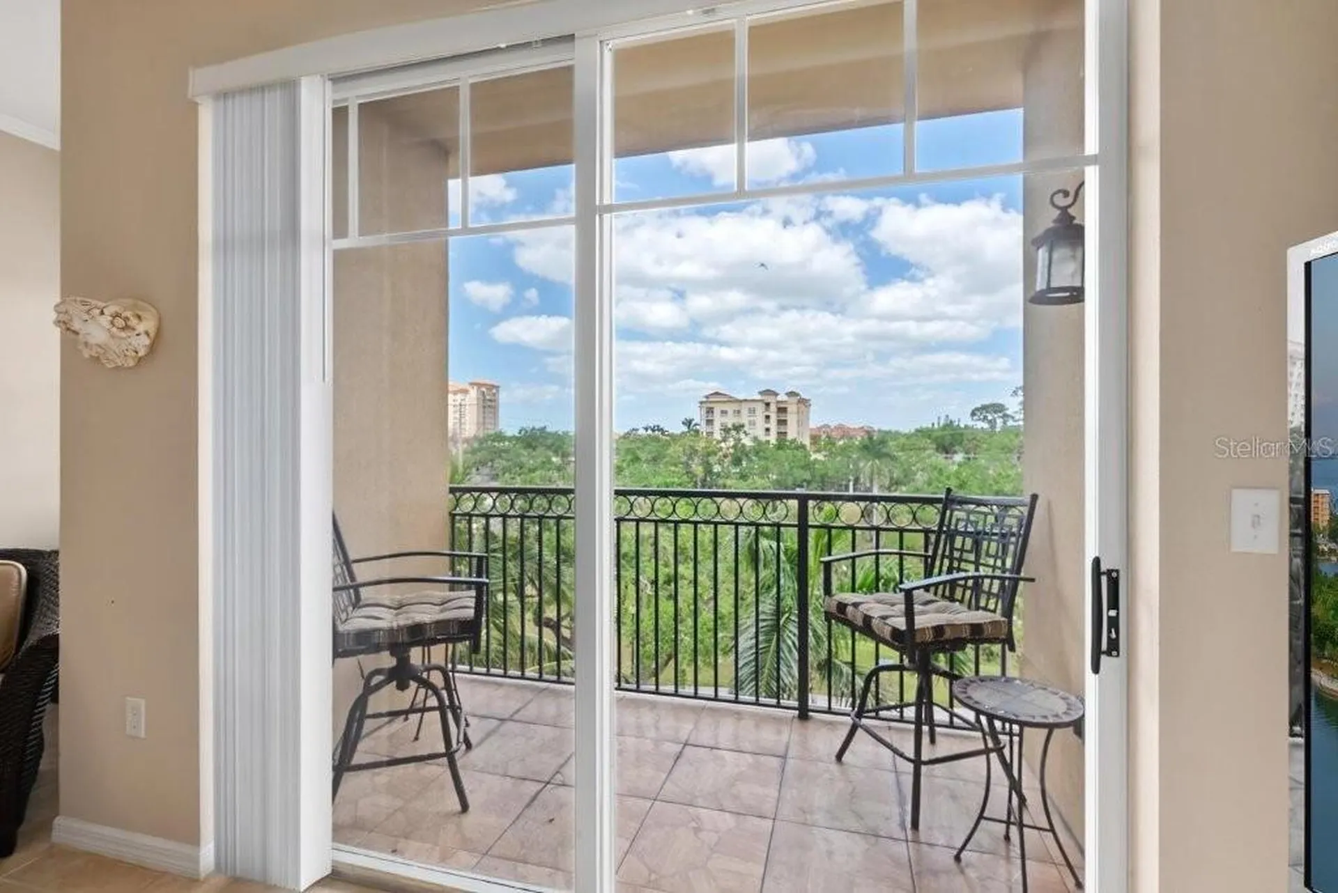 1064 N Tamiami Trail Sarasota FL 34236