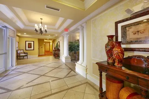 1064 N Tamiami Trail Sarasota FL 34236