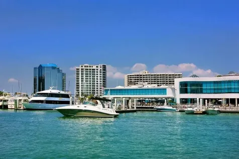 1064 N Tamiami Trail Sarasota FL 34236