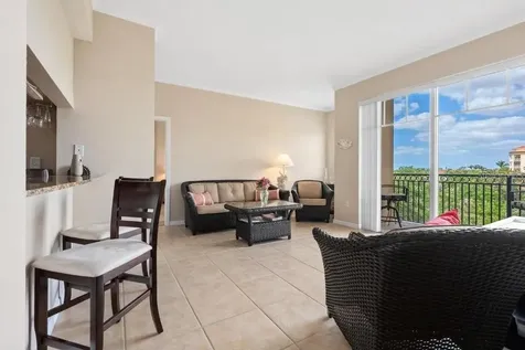 1064 N Tamiami Trail Sarasota FL 34236