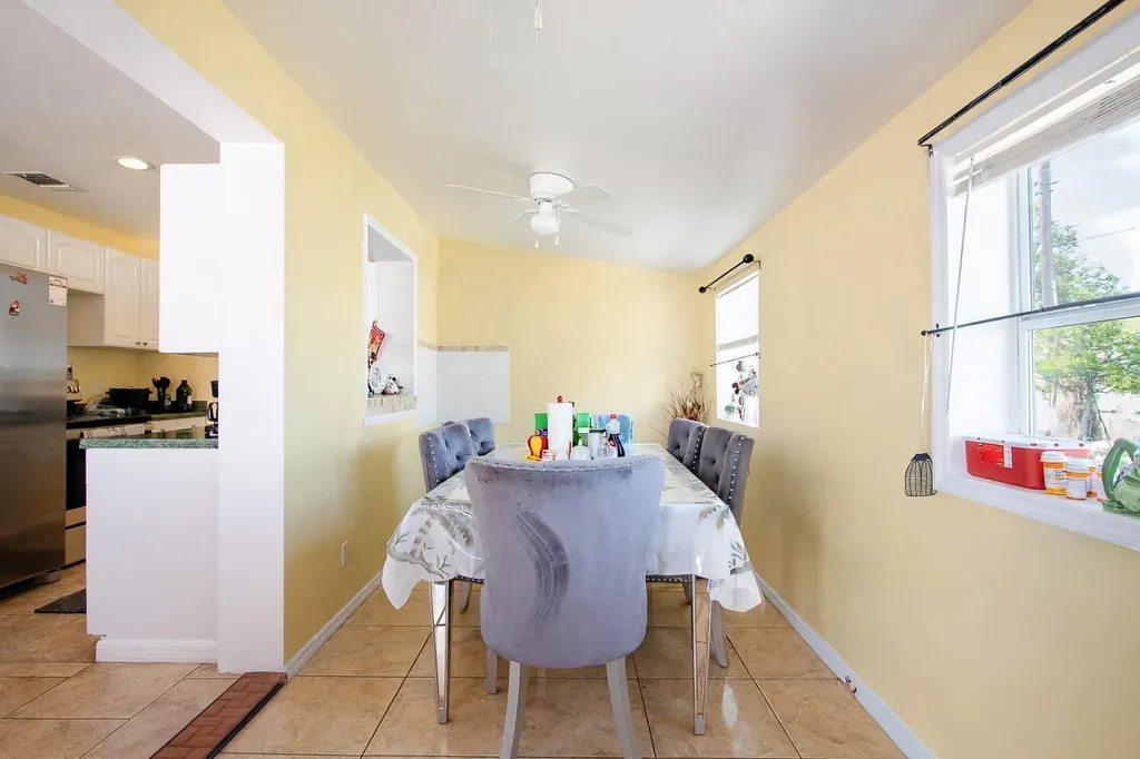 4401 Edgebrook Orlando FL 32809