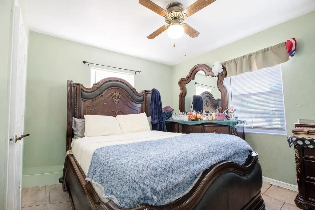4401 Edgebrook Orlando FL 32809