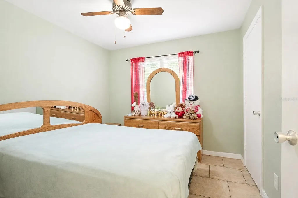 4401 Edgebrook Orlando FL 32809