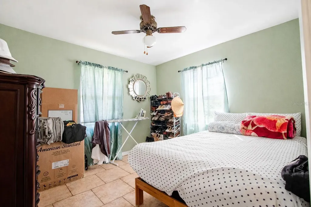 4401 Edgebrook Orlando FL 32809