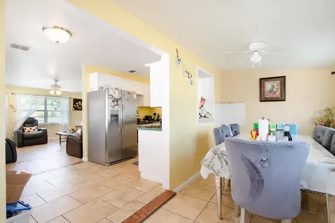 4401 Edgebrook Orlando FL 32809