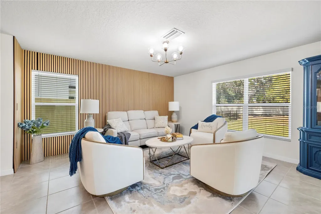 37247 Kings Crown Drive Zephyrhills FL 33541