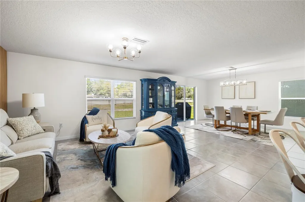 37247 Kings Crown Drive Zephyrhills FL 33541