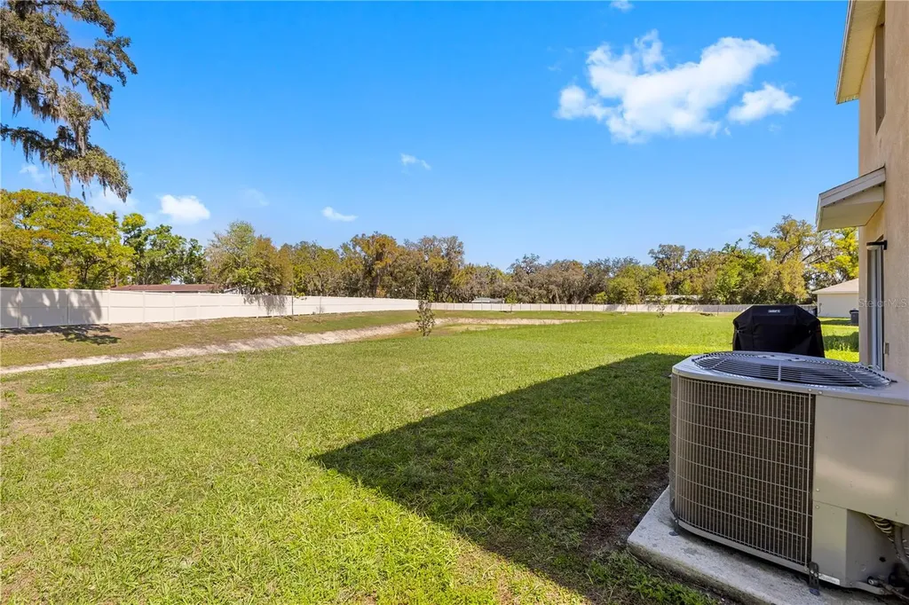 37247 Kings Crown Drive Zephyrhills FL 33541