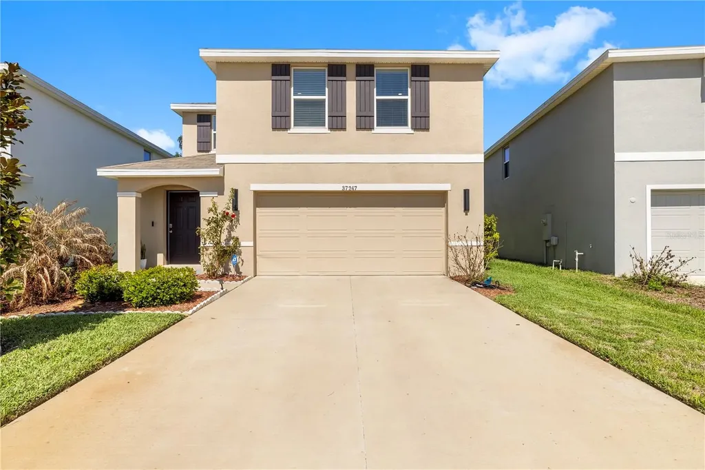 37247 Kings Crown Drive Zephyrhills FL 33541