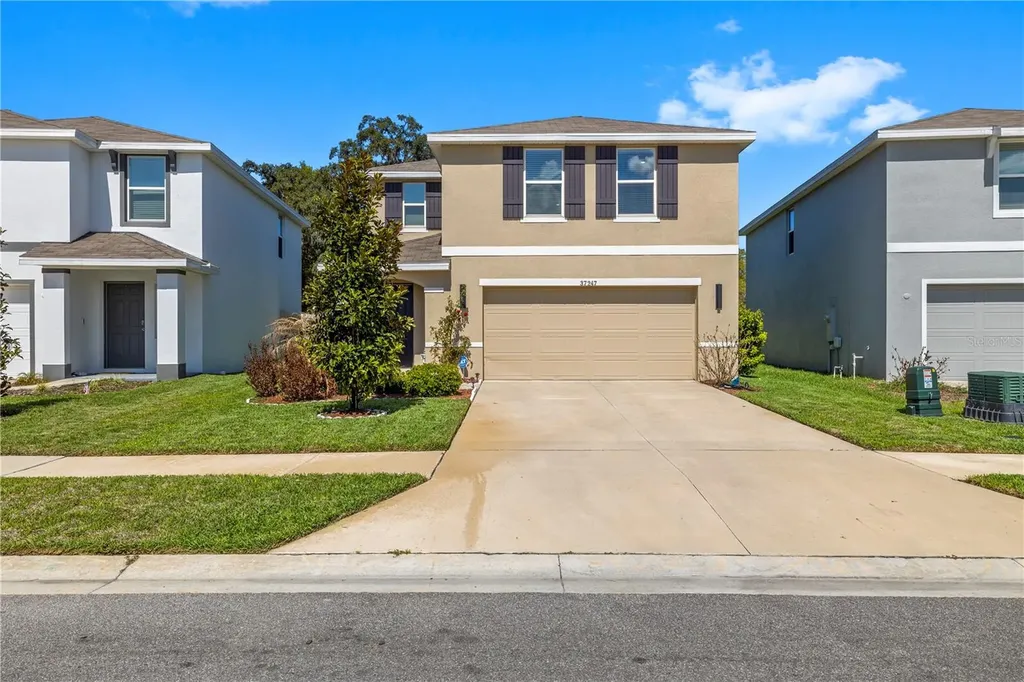 37247 Kings Crown Drive Zephyrhills FL 33541