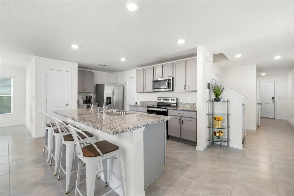 37247 Kings Crown Drive Zephyrhills FL 33541