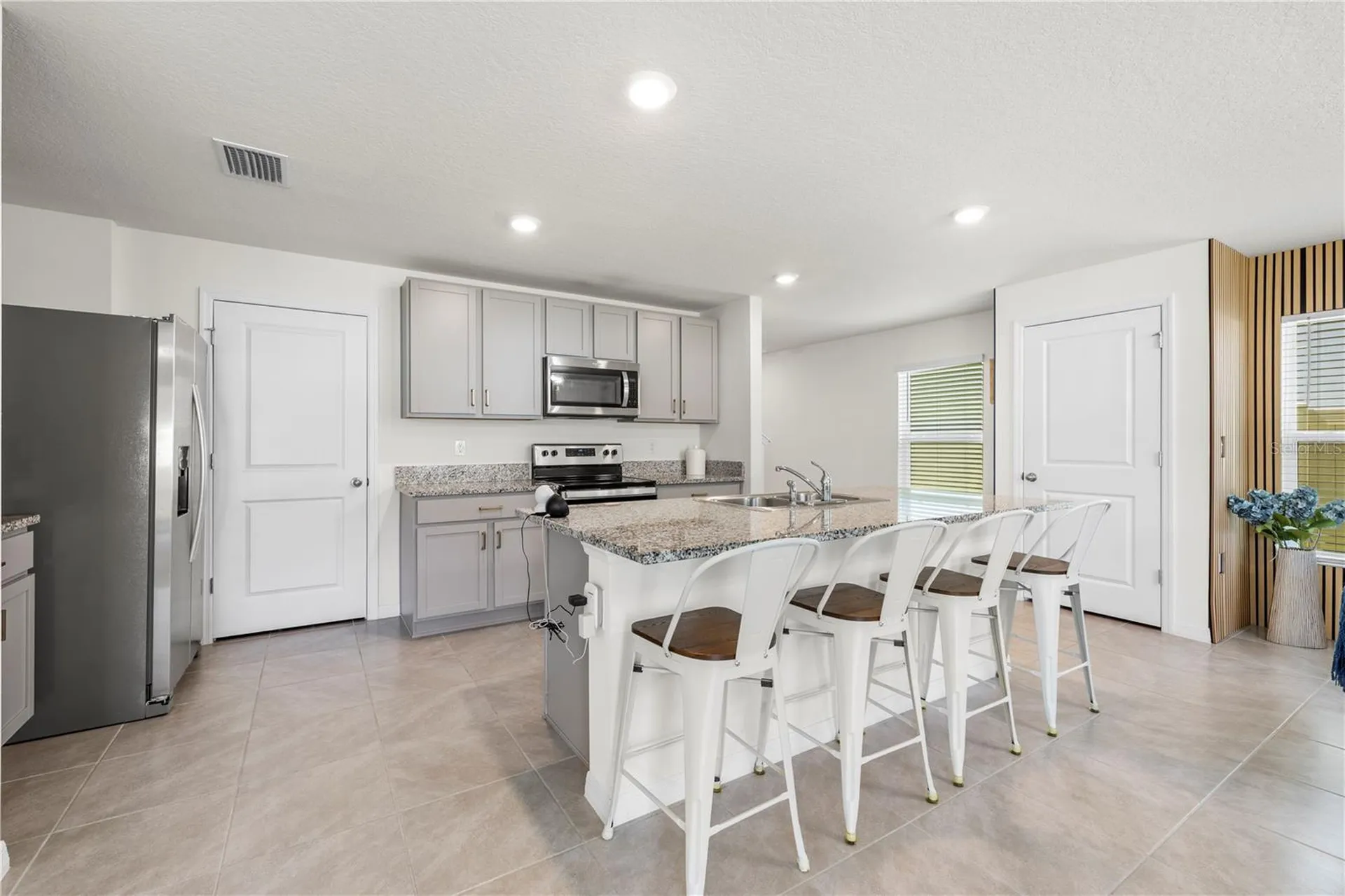 37247 Kings Crown Drive Zephyrhills FL 33541
