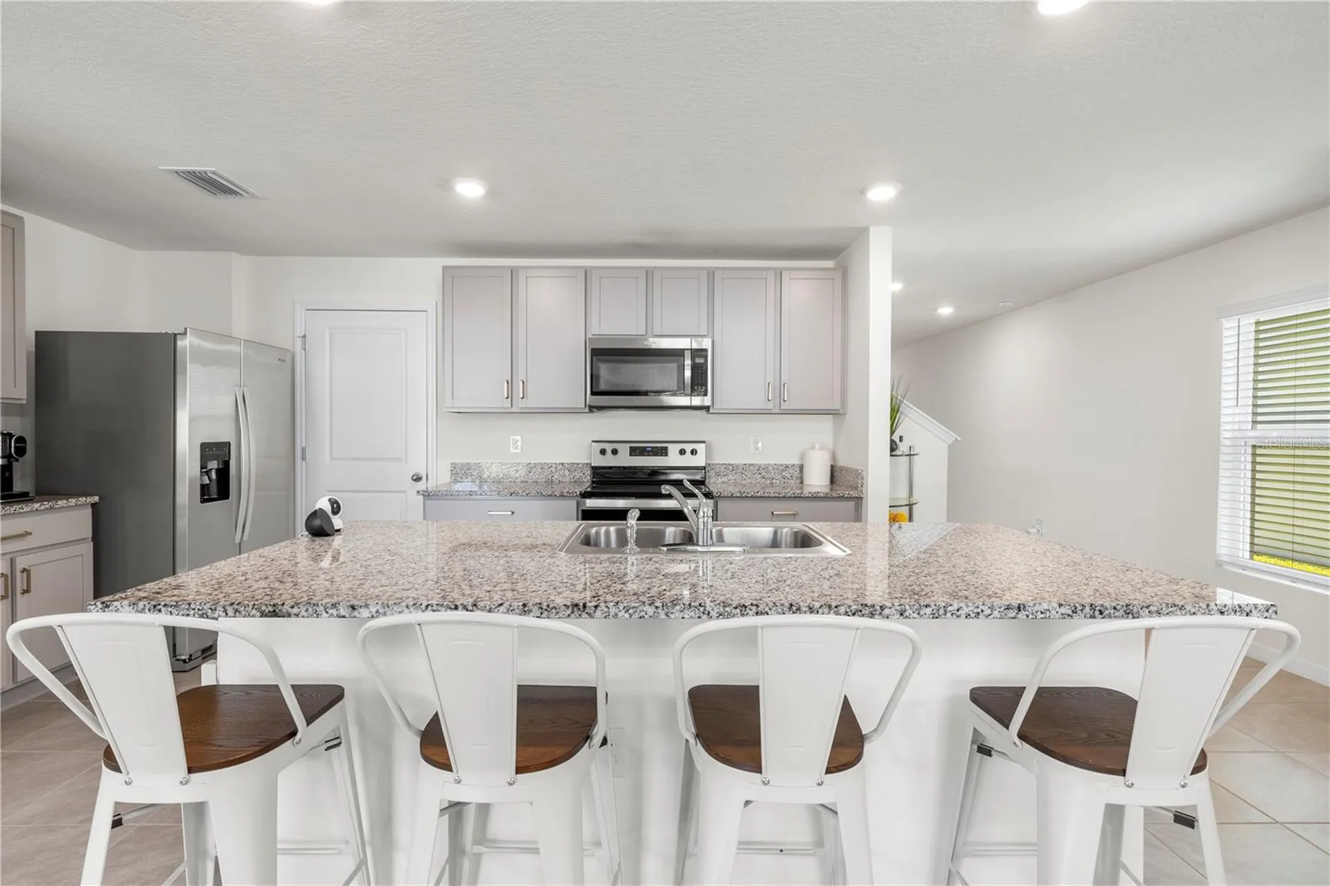 37247 Kings Crown Drive Zephyrhills FL 33541