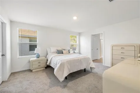 37247 Kings Crown Drive Zephyrhills FL 33541