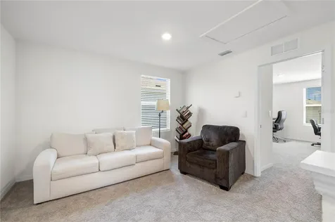 37247 Kings Crown Drive Zephyrhills FL 33541