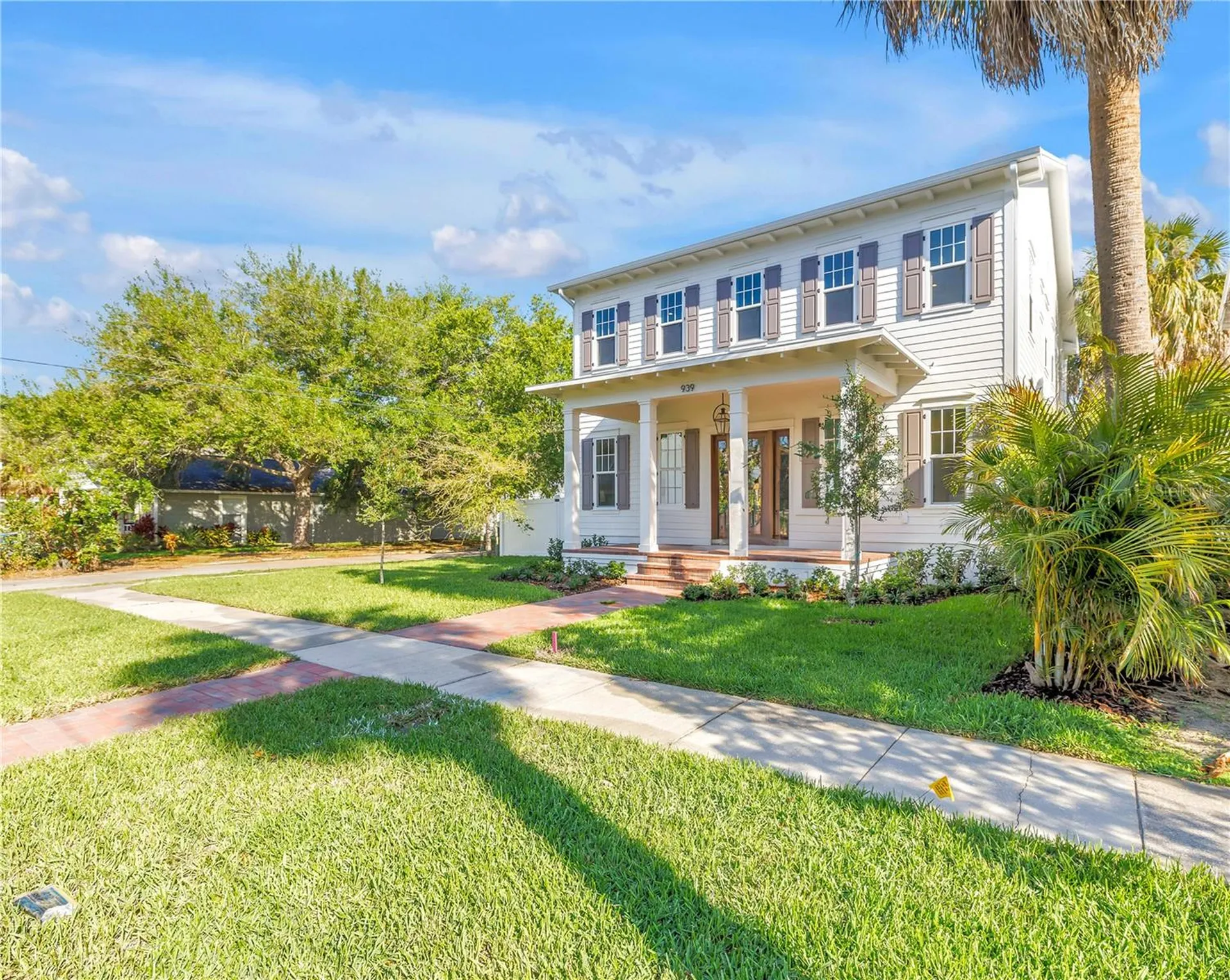 939 19th Avenue N St Petersburg FL 33704