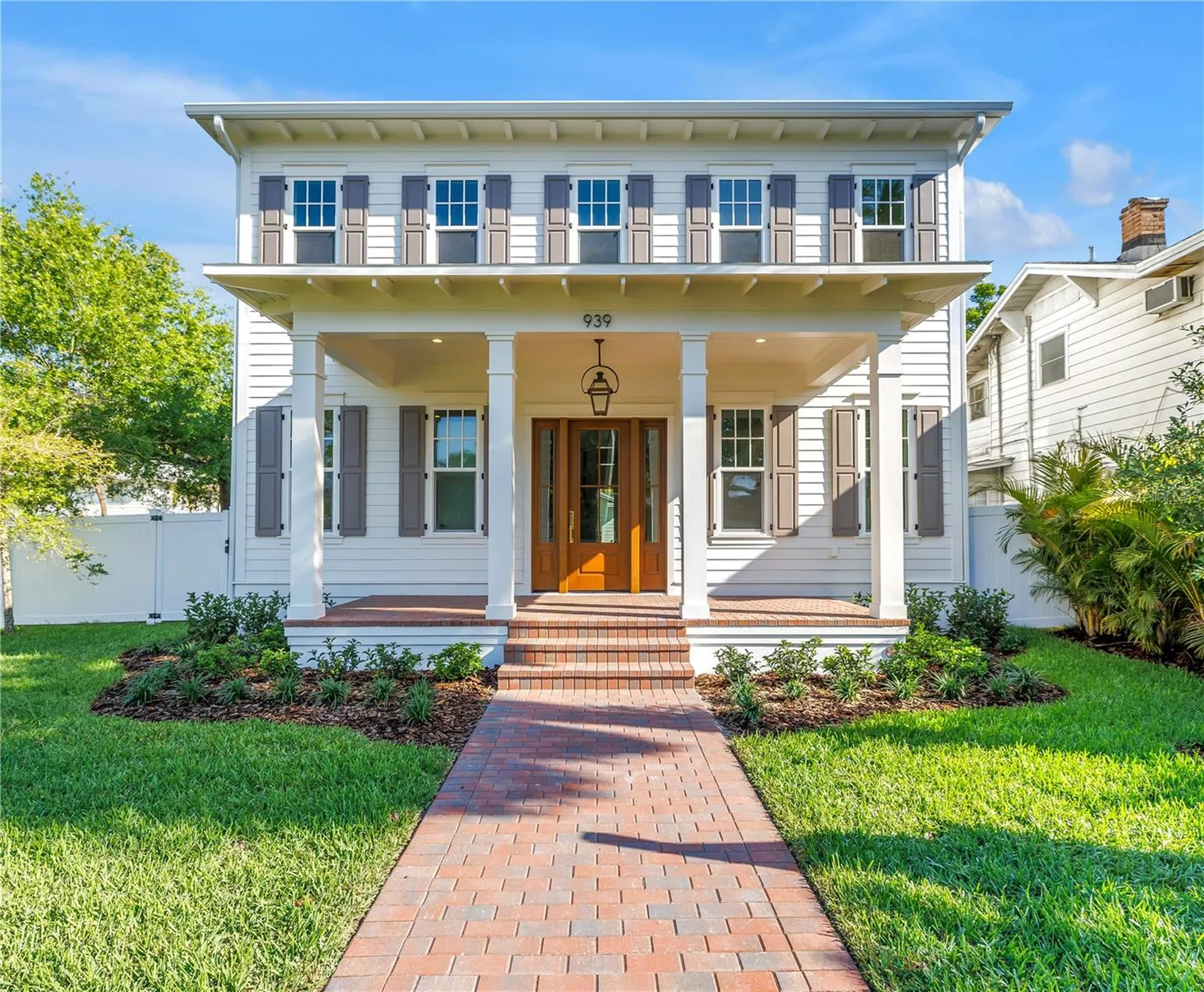 939 19th Avenue N St Petersburg FL 33704