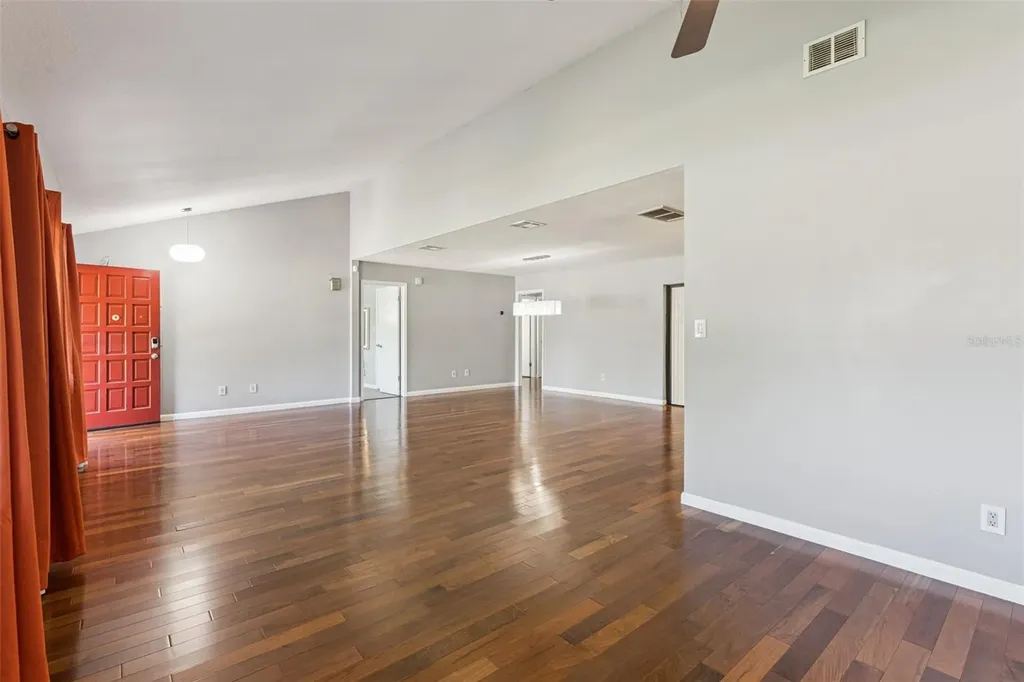 8200 Fraim Court Orlando FL 32825