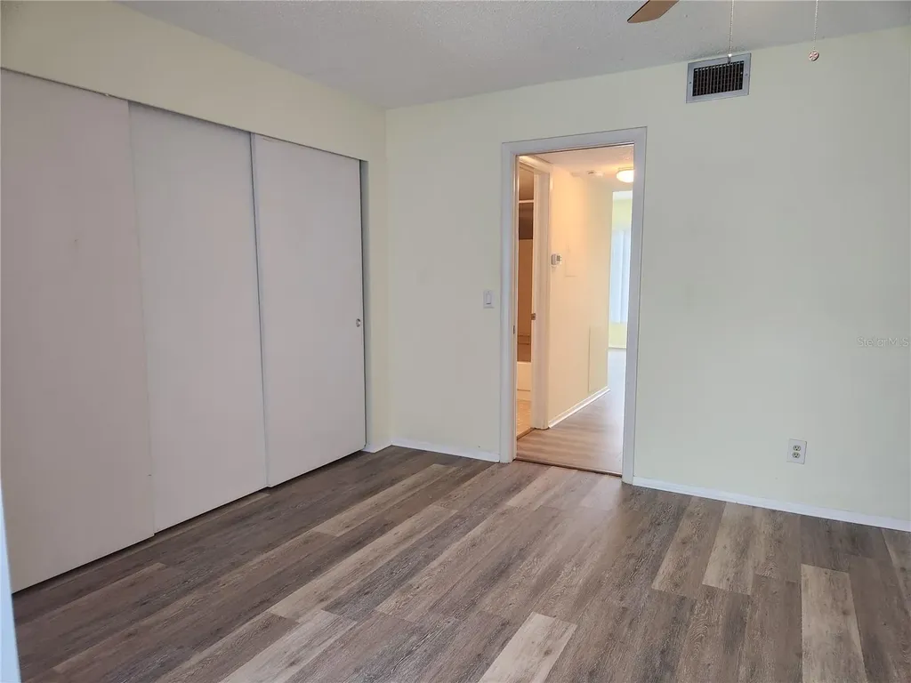 2457 Ecuadorian Way Clearwater FL 33763