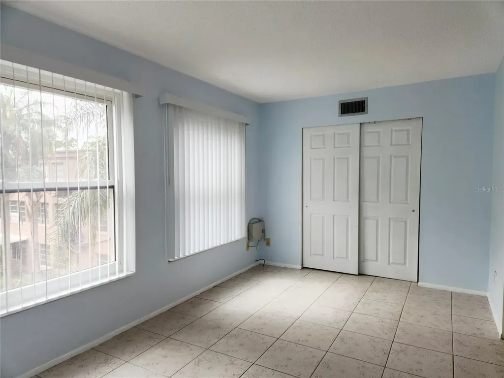 2457 Ecuadorian Way Clearwater FL 33763