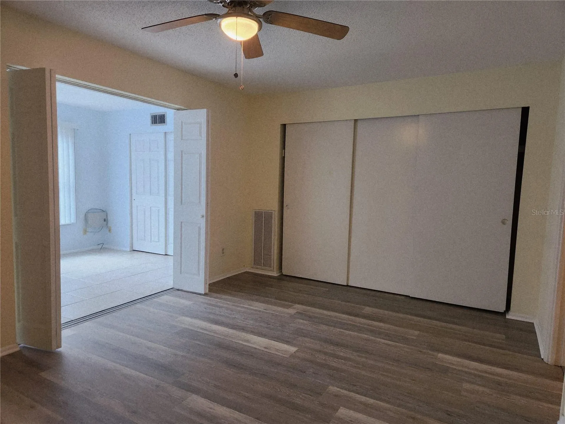 2457 Ecuadorian Way Clearwater FL 33763