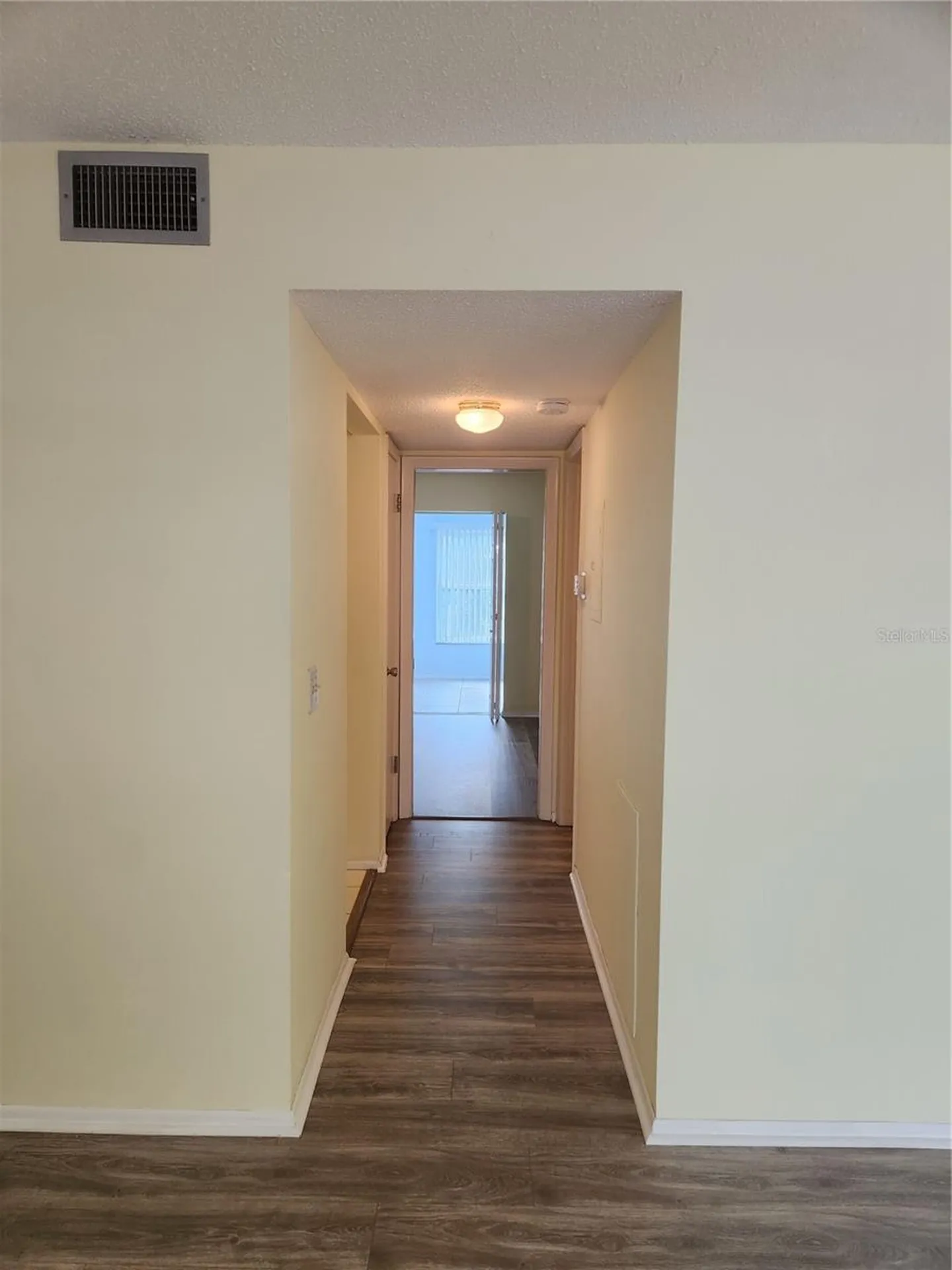 2457 Ecuadorian Way Clearwater FL 33763