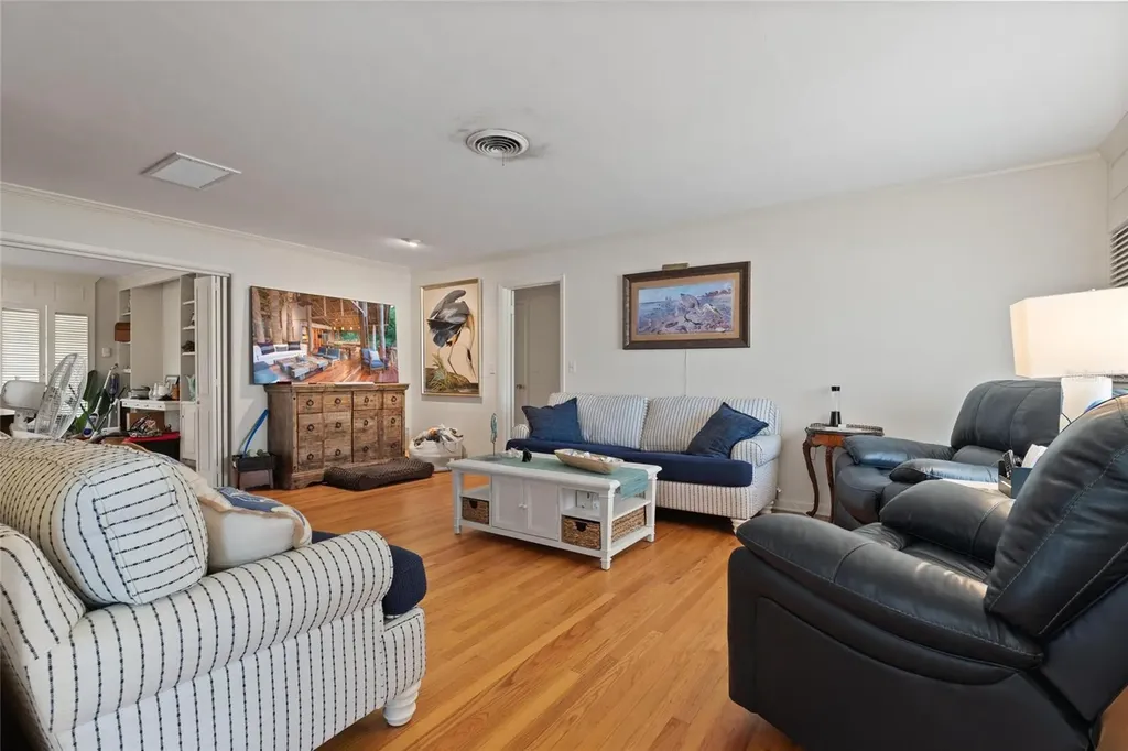 502 Hillcrest Avenue Tarpon Springs FL 34689