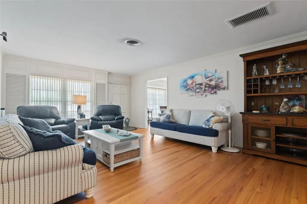 502 Hillcrest Avenue Tarpon Springs FL 34689