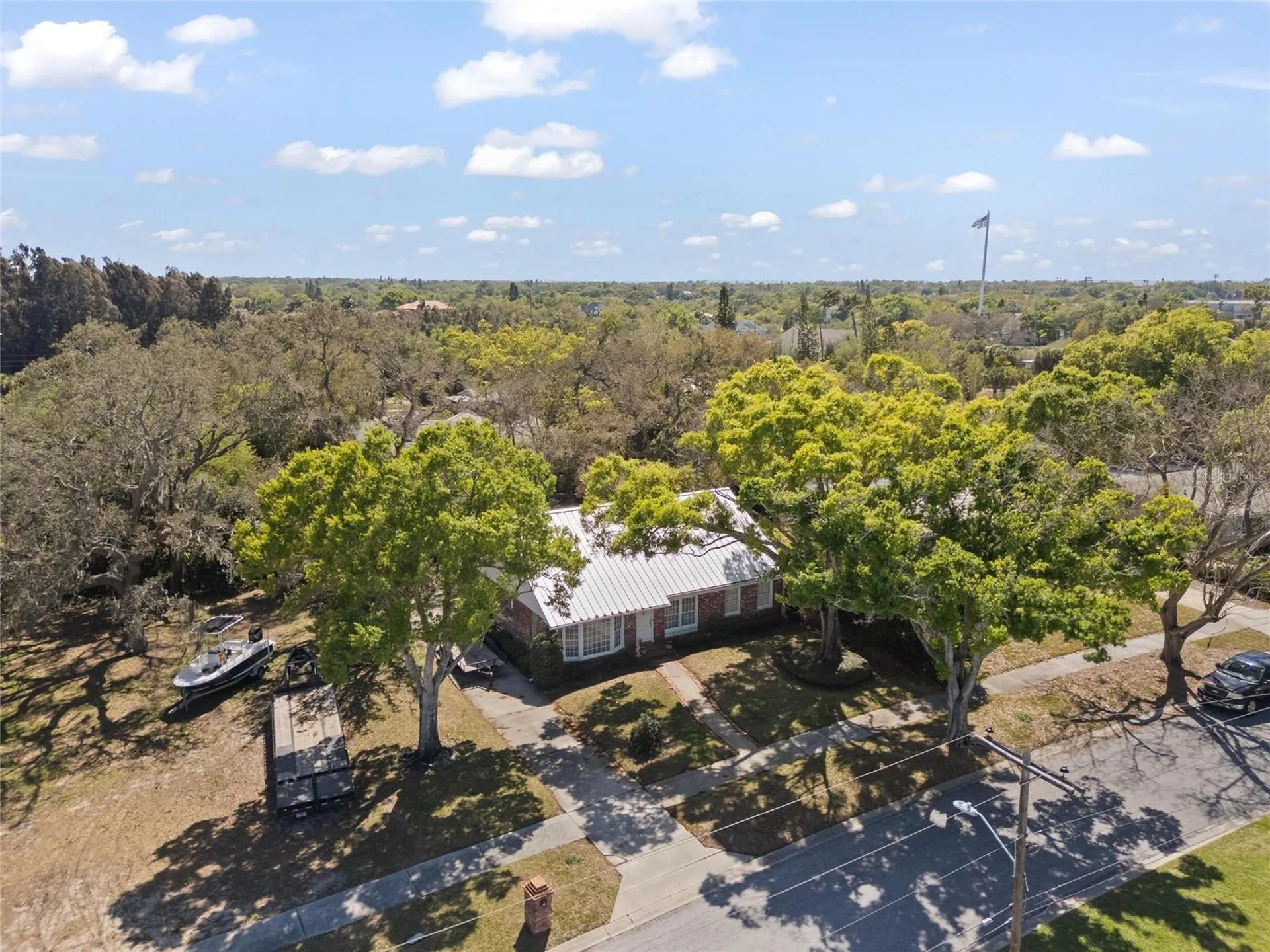 502 Hillcrest Avenue Tarpon Springs FL 34689