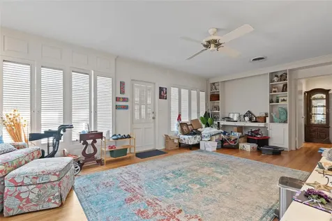 502 Hillcrest Avenue Tarpon Springs FL 34689