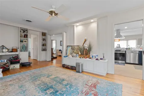 502 Hillcrest Avenue Tarpon Springs FL 34689