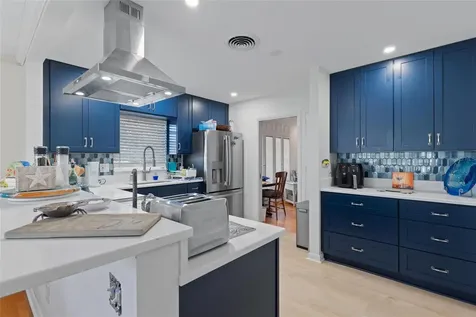 502 Hillcrest Avenue Tarpon Springs FL 34689