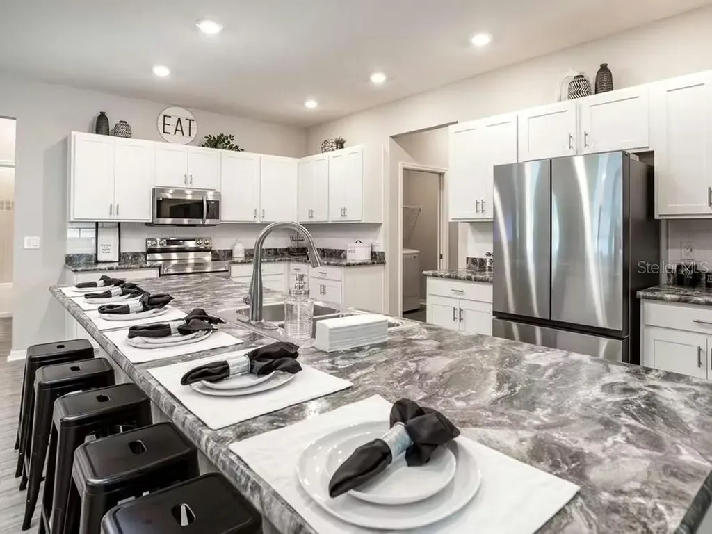 8673 Wildflower Field Lane Wildwood FL 34785