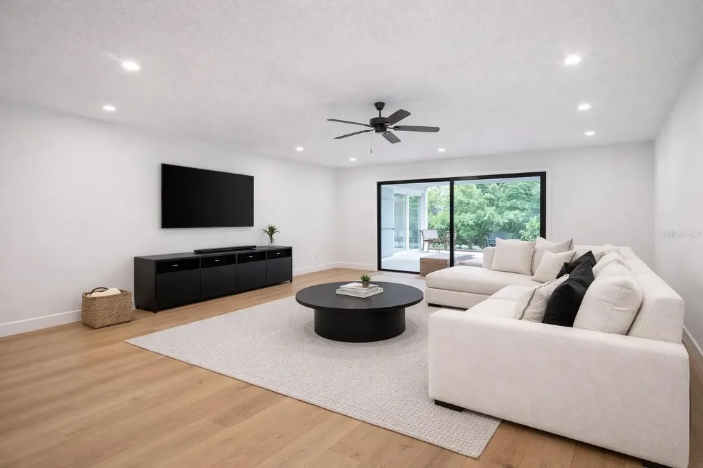 5200 26th Avenue N St Petersburg FL 33710