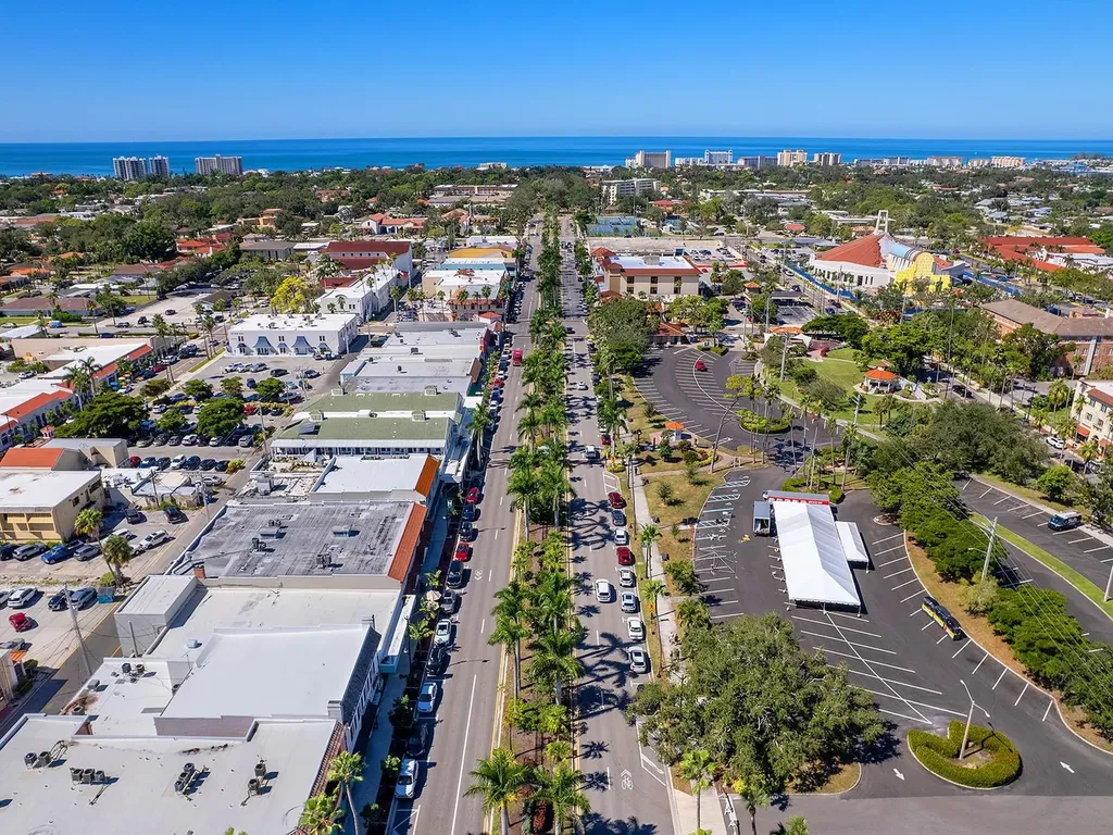 4417 Corso Venetia Boulevard Venice FL 34293
