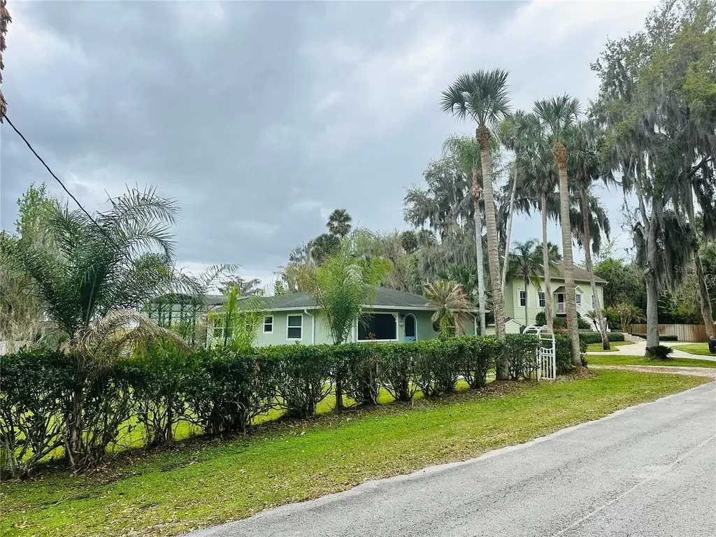 357 Magnolia Place Debary FL 32713