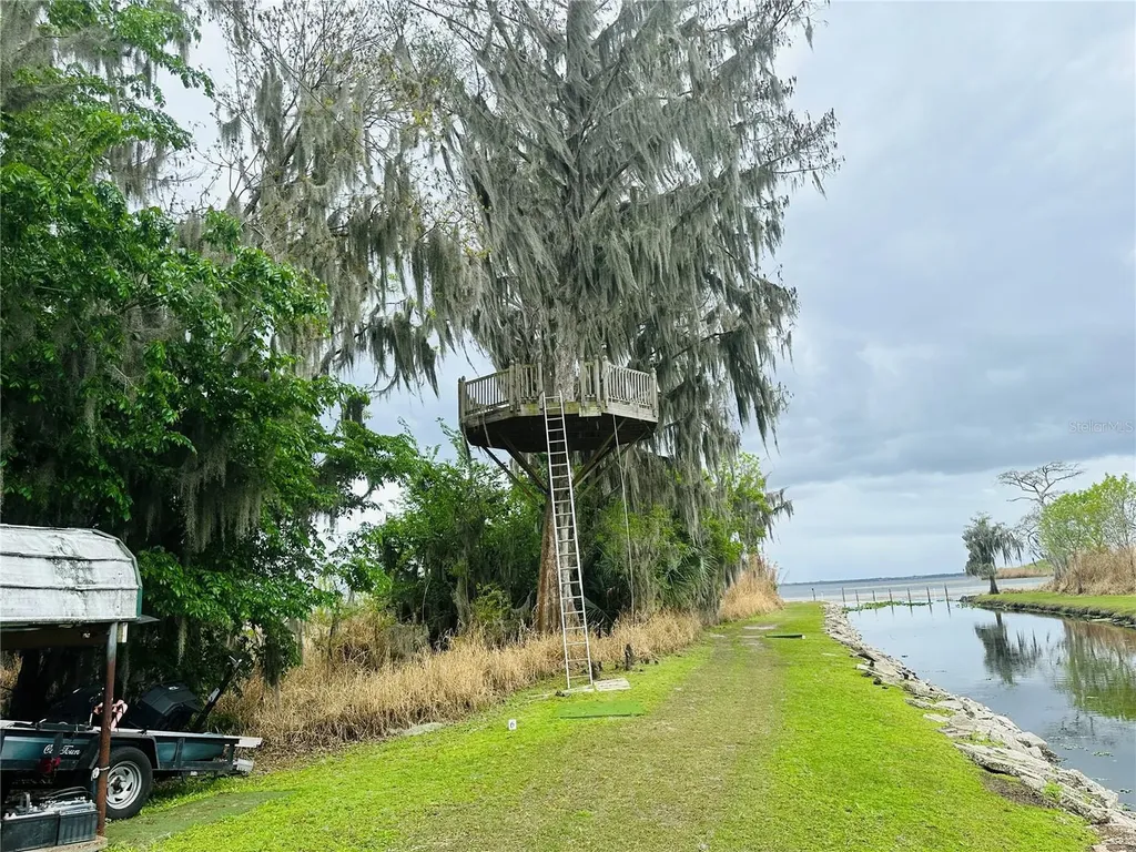 357 Magnolia Place Debary FL 32713