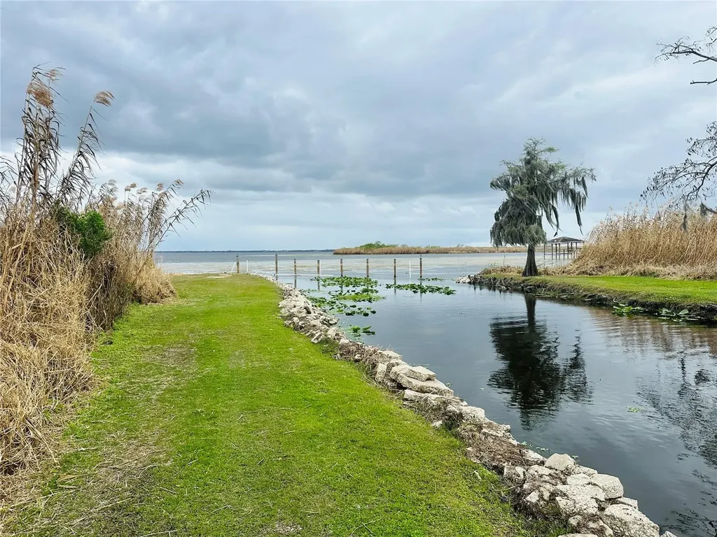 357 Magnolia Place Debary FL 32713