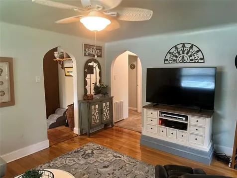 357 Magnolia Place Debary FL 32713