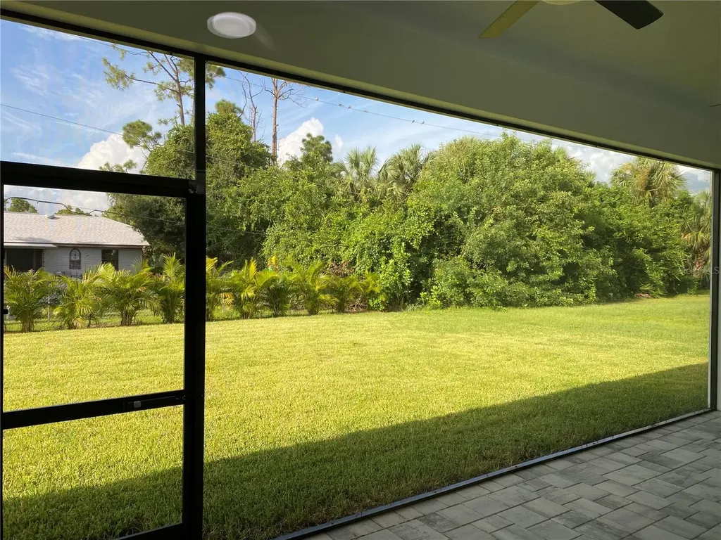 23466 Garrett Avenue Port Charlotte FL 33954